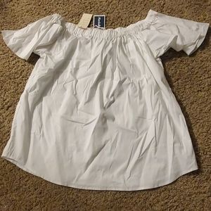 White short sleeved shirt